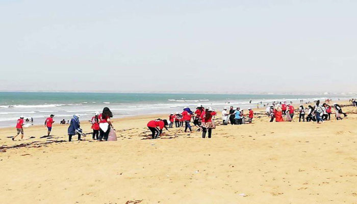 Pakistan Beach cleanup